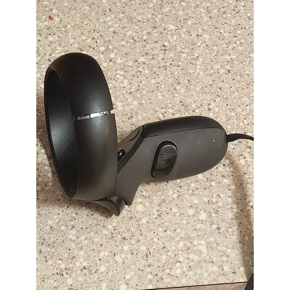 Oculus Rift S / Quest 1 Right Touch Controller - TESTED & WORKING - Cracked Ring